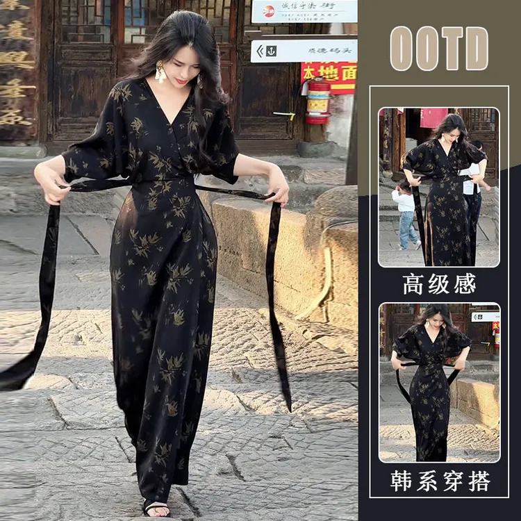 新中式设计感收腰假两件连衣裙女2025夏季新款V领时尚印花长裙女