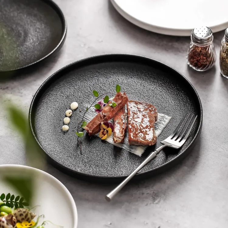 日式牛排餐盘西餐盘子专用意面盘家用平盘黑色高级感餐具陶瓷菜盘