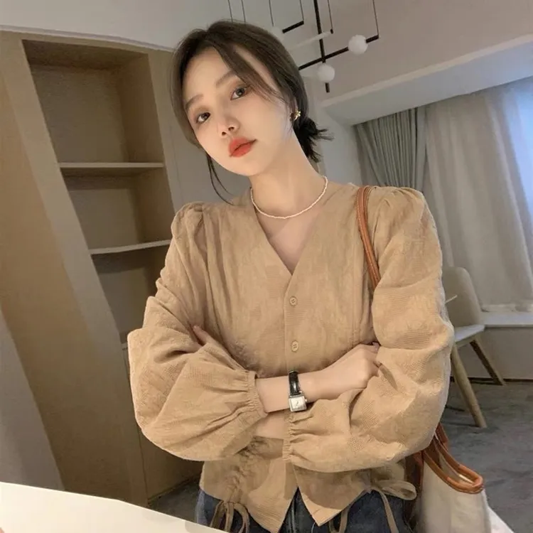 2025春秋新款女装港风别致设计感长袖气质衬衫百搭显瘦休闲上衣潮