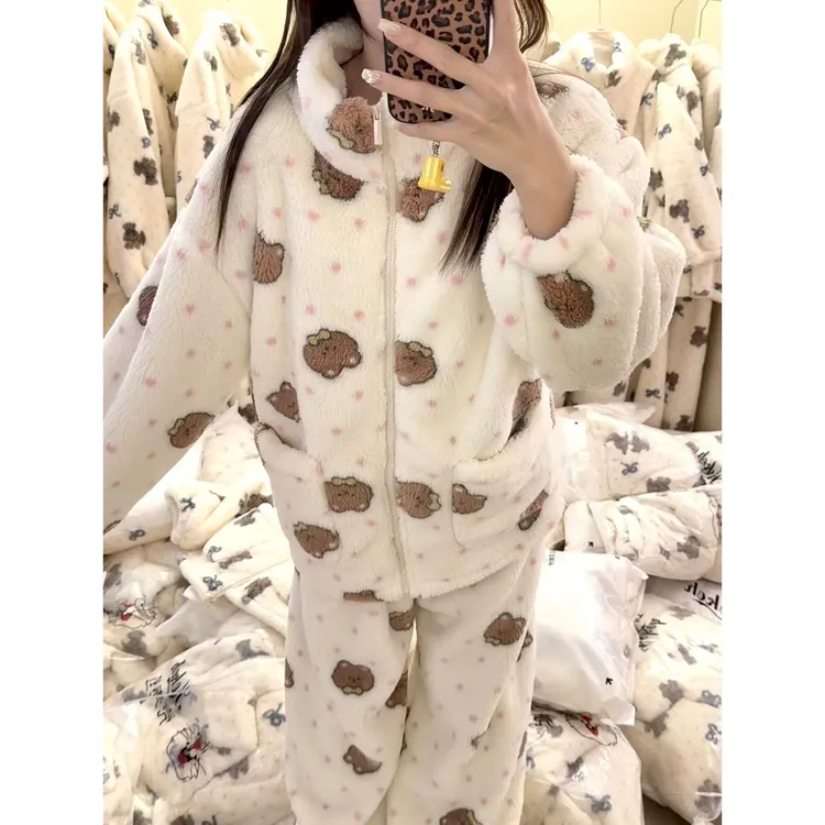 可爱小熊印花珊瑚绒睡衣女冬季新款立领加厚外套毛茸茸家居服套装