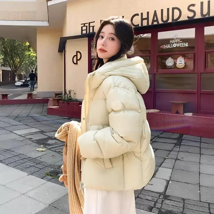 联名奶米色女装短款羽绒服女冬季新款2025小个子韩版宽