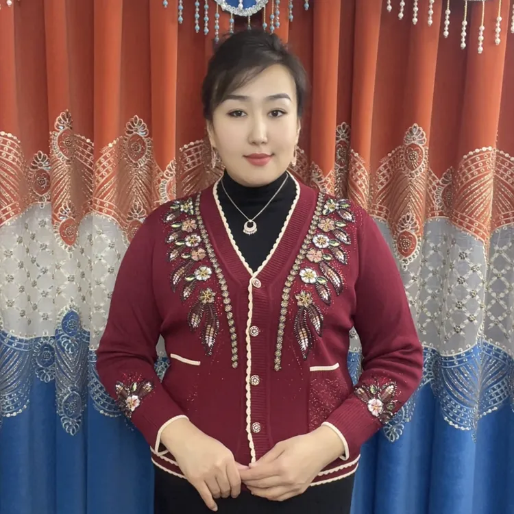 中年女针织衫妈妈装时尚刺绣开衫长袖外套