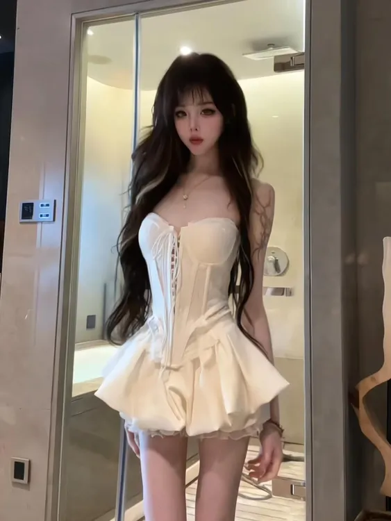 春夏新款纯欲风蕾丝拼接鱼骨收腰吊带抹胸上衣花苞短裙两件套装女