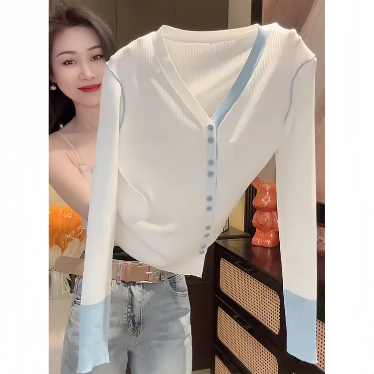 秋装新款撞色假两件V领针织开衫女时尚气质修身显瘦打底毛衣上衣