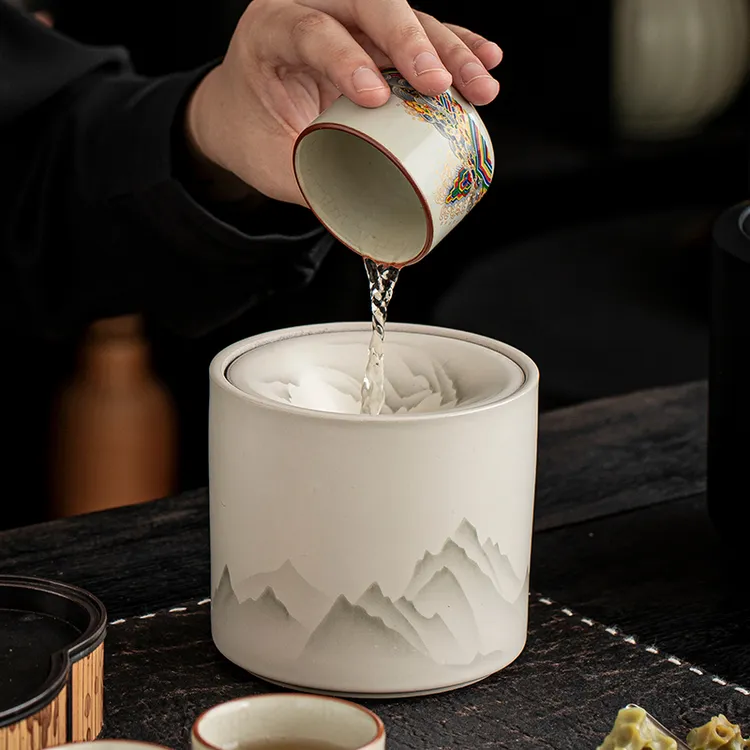 米黄汝窑陶瓷烟灰缸茶渣缸建水桌面茶渣桶家用中式茶洗烟缸带盖