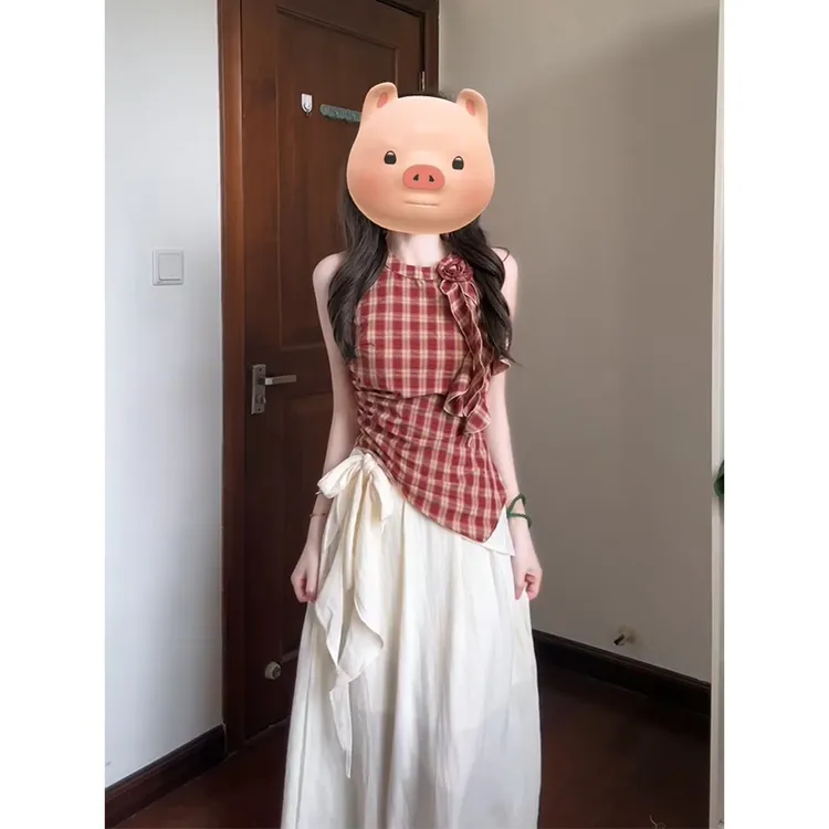 2025夏季新款韩系气质圆领格纹无袖花朵上衣设计感高腰显瘦半身裙