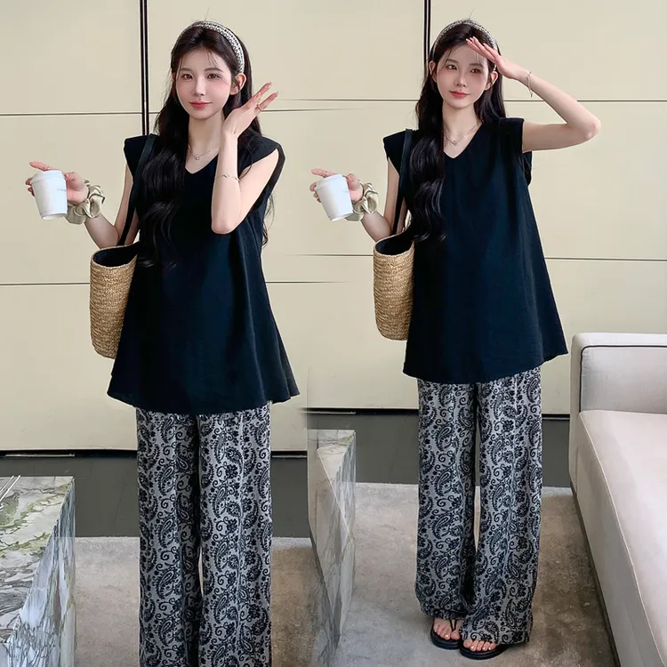 时髦两件套新款2025夏季无袖慵懒松弛上衣碎花休闲直筒阔腿裤套装