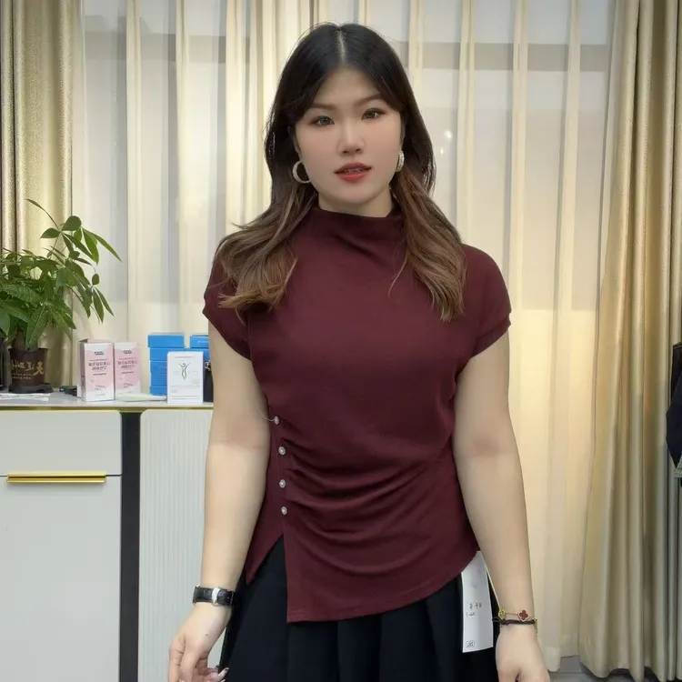 小鑫肝@现货浮力不规则下摆开叉带扣纯色百搭T恤 610