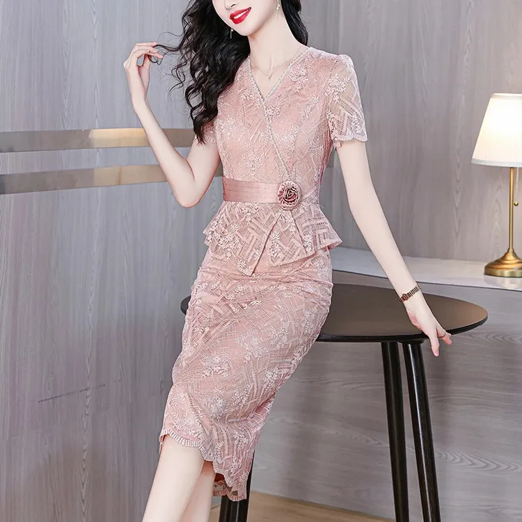 参加十一结婚妈妈礼服2025新款气质年轻喜婆婆婚宴装平时可穿粉色