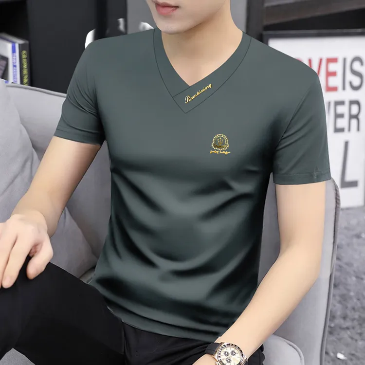 2026年夏季新款中年男士大V印花款短袖体恤透气百搭半袖T恤上衣服