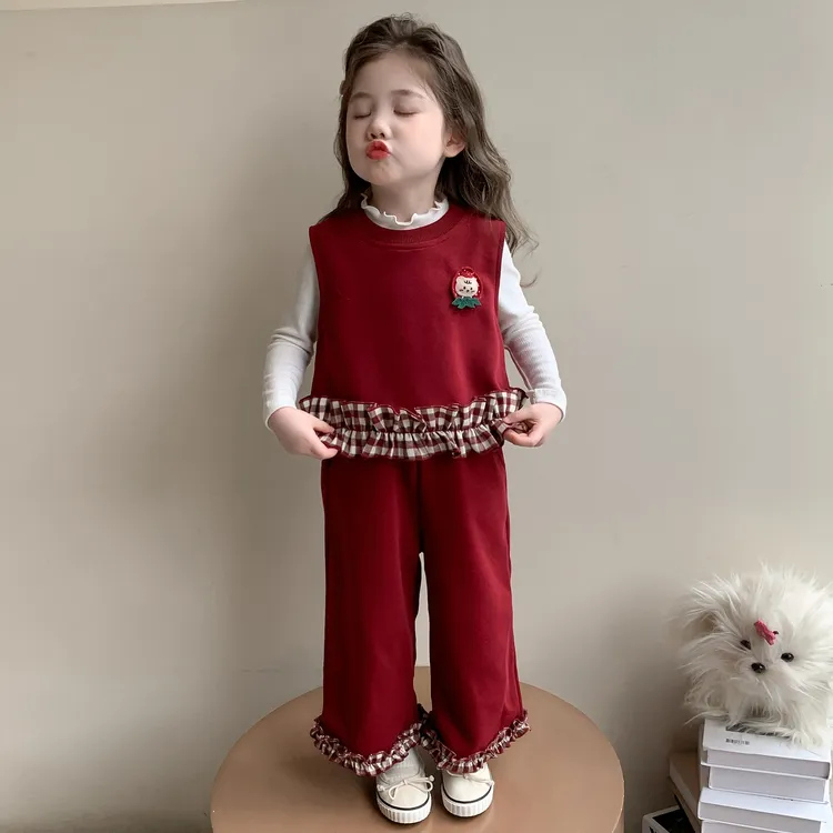 女童秋季套装2025新款小童洋气时髦儿童春秋衣服女宝宝秋装三件套