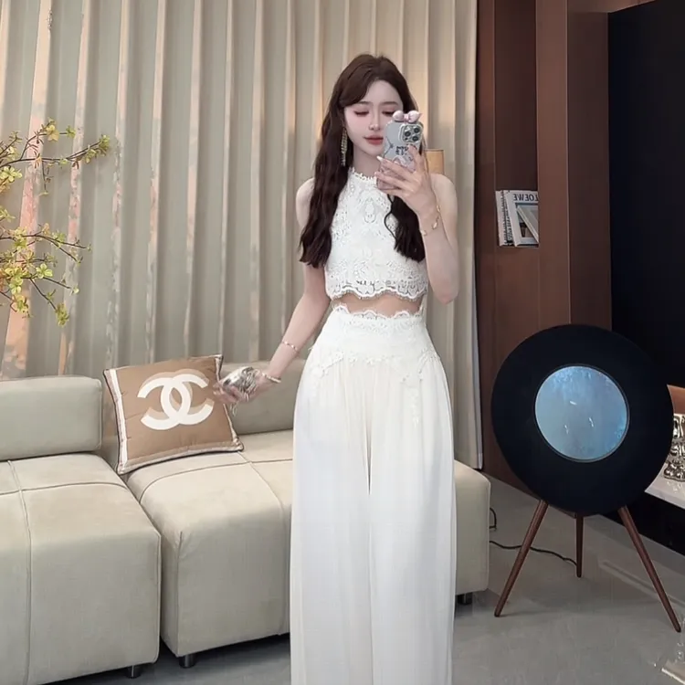 2025夏季多情夏威夷优雅甜美精致睫毛气质显瘦高腰蕾丝套装女