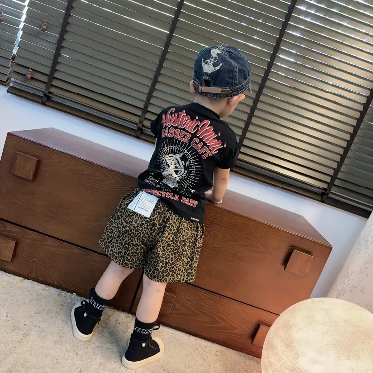 濮六六童装 男女童日系超超数字13经典圣母印花黑色短袖圆领T恤 