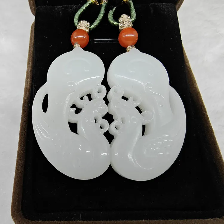 天然新疆和田玉精雕龙凤呈祥对牌挂件传家玉佩