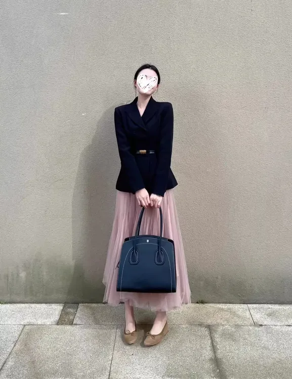法式赫本风高级感套装收腰气质西装外套女装秋季网纱半身裙两件套