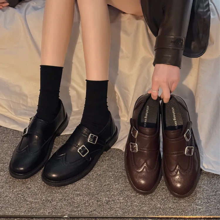 贾不假巴洛克雕花乐福单鞋女2026春季新款平底英伦风小皮鞋一脚蹬