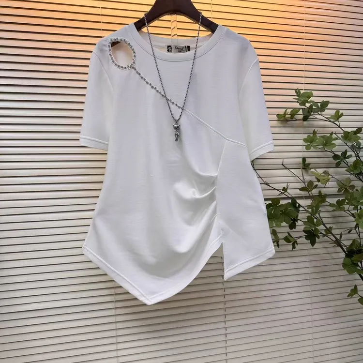 2025韩系设计露腰褶皱t恤轻盈大码胖mm简约大气时尚名媛显瘦服饰