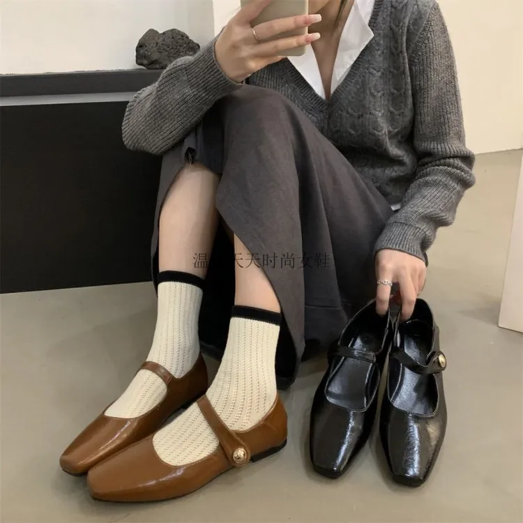 通勤单鞋女平底年春季新款韩版法式复古温柔仙女休闲玛丽珍鞋