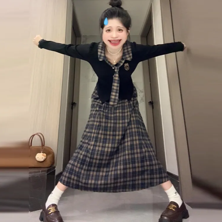 韩系学院风黑色长袖格纹连衣裙子女2025新款早秋穿搭一整套装长裙
