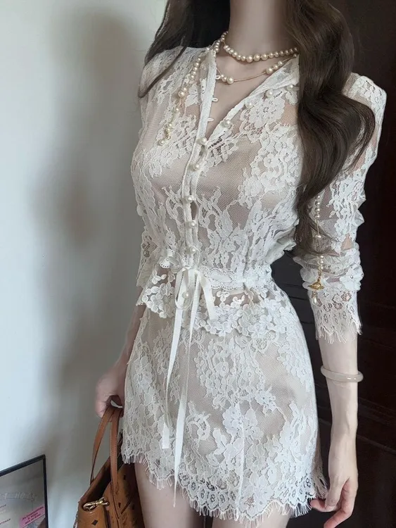  娇欲格蕾~气质法式蕾丝上衣长袖女2025初秋时尚系带蕾丝短裙套装