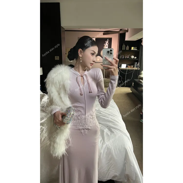 【AYOBE】原创款 韵味新中式名媛风浅紫刺绣清冷盘扣国风连衣长裙