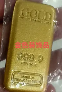 金   色  饰  品