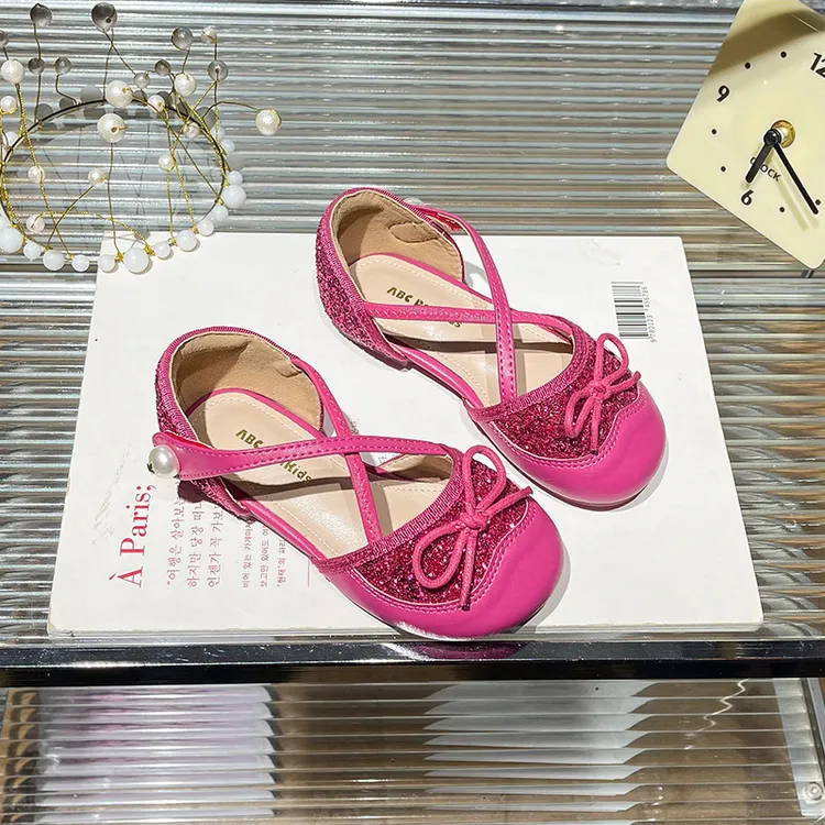 女童凉鞋2025春季新款儿童韩版中空凉鞋宝宝蝴蝶结闪亮包头公主鞋