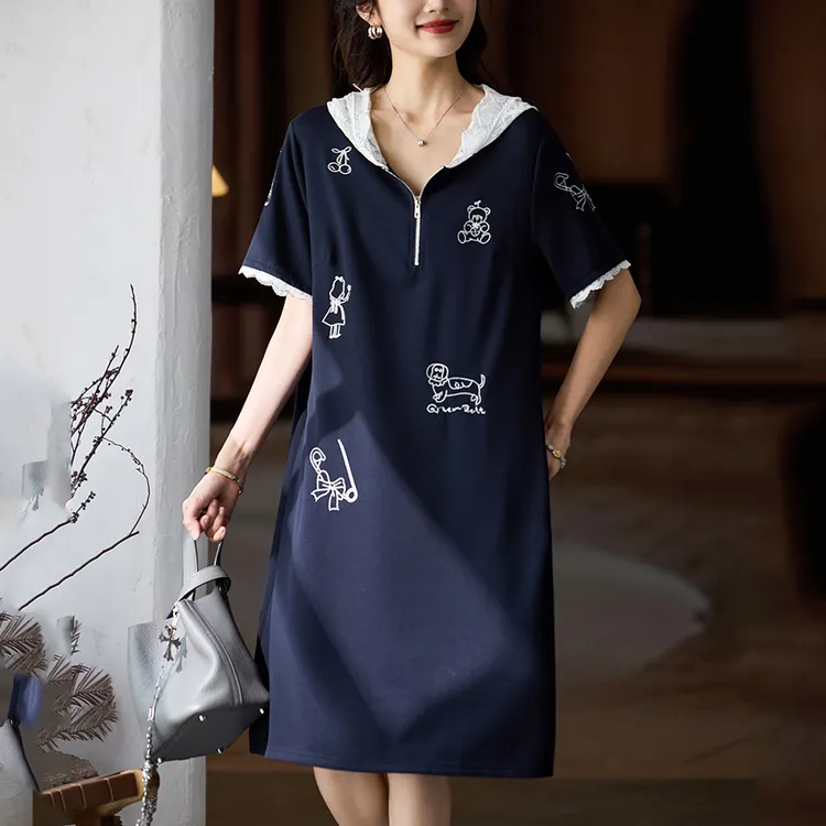 欧洲站时尚蕾丝拼接连帽短袖连衣裙女夏新品卡通刺绣宽松减龄裙子