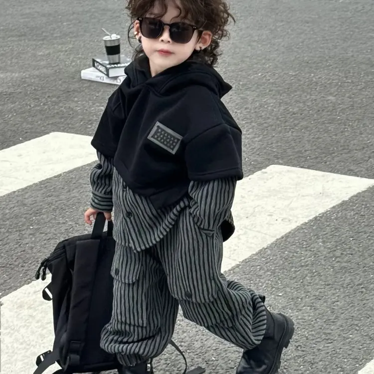 男童一体绒半高领拼色套装2025秋冬装新款韩国洋气卫衣加绒束脚裤