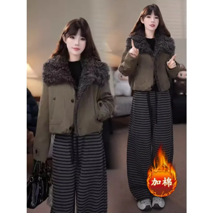 拉夏贝尔毛毛大翻领拼接短外套女2025年冬季新款复古加厚夹克上衣