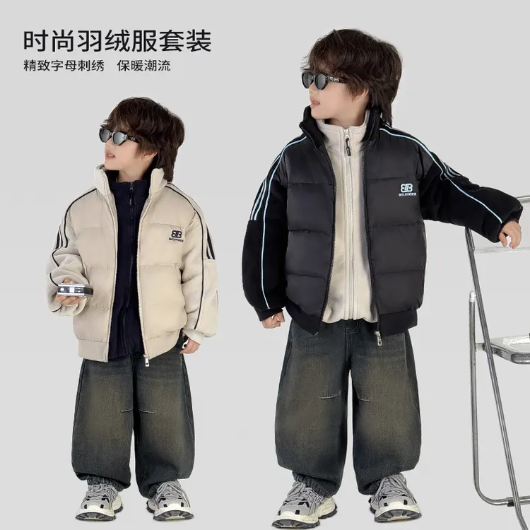 中班仔童装冬季套装羽绒外套加绒内搭牛仔裤2025冬三件套*ZH2665