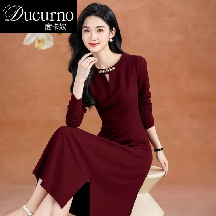 时尚轻奢高级感连衣裙女2025秋季时尚气质日常穿喜婆婆婚宴装礼服