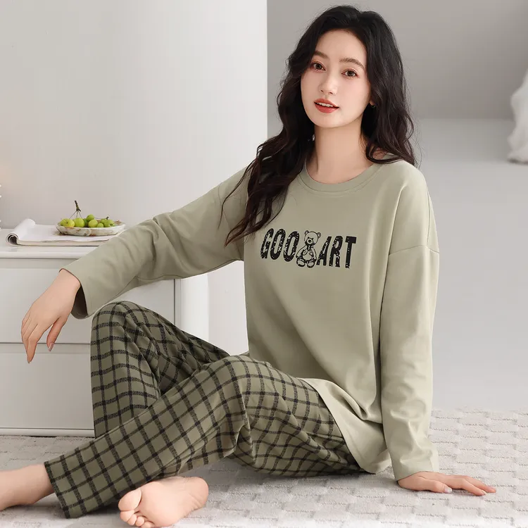 100%纯棉新款睡衣女带胸垫防凸点秋冬季长袖大码女士圆领家居服