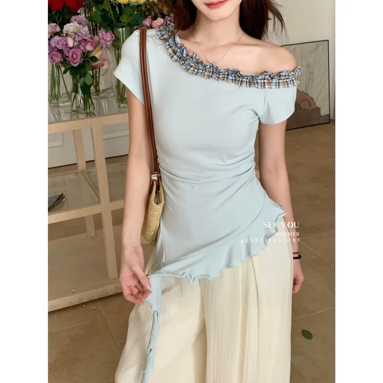 2025夏季新款甜美风碎花荷叶边拼接斜肩飘带设计感短袖上衣