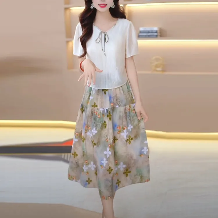 莱赛尔天丝轻奢女装2025夏季新款洋气质时尚精致感假两件连衣裙子