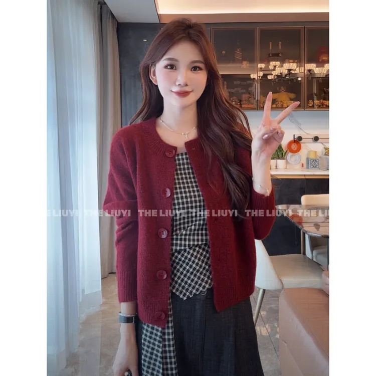 【LIUYI】软糯慵懒短款纯色针织开衫毛衣58064