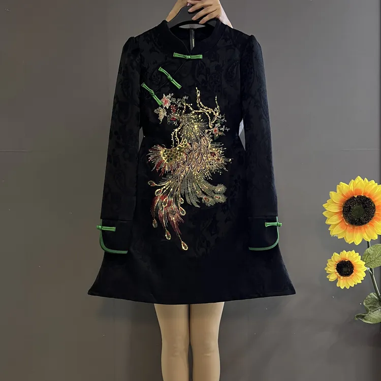 新中式国风复古盘扣设计重工刺绣收腰显瘦A字板连衣裙