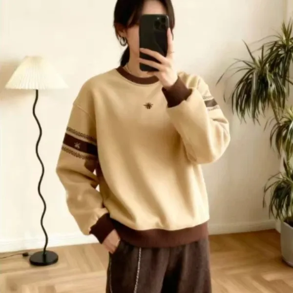 25款d家休闲圆领加绒长袖卫衣8251762