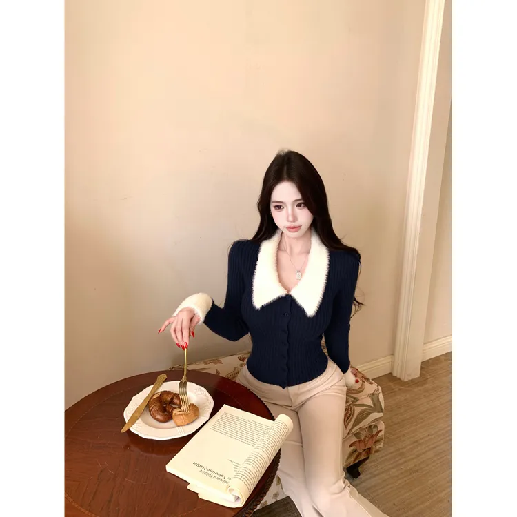 上衣长袖法式秋冬韩版毛绒娃娃领针织衫女修身显瘦百搭单排扣毛衣