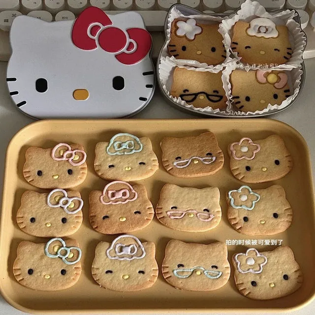 每日奶油kitty奶油糖霜饼干16枚盒礼盒装卡通曲奇精致糕点下午茶