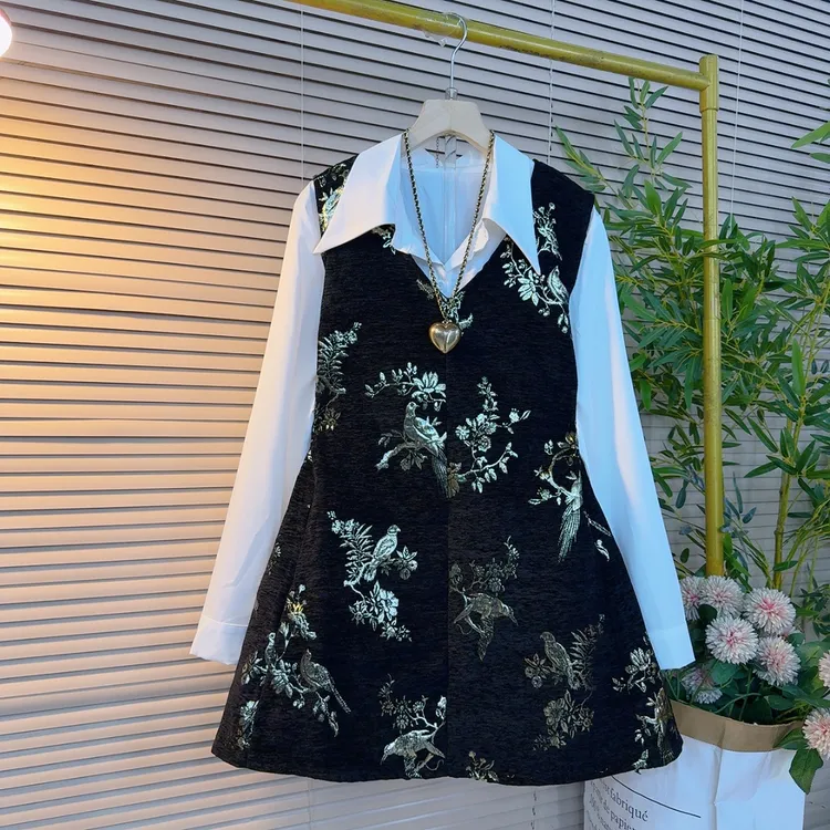 1323胖妹妹时尚名媛风春秋季新款刺绣连衣裙叠加polo领衬衫两件套