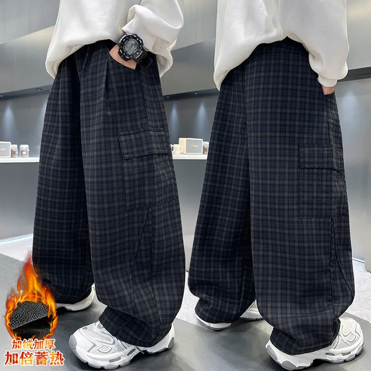 男童一体加绒裤子冬季2025新款大童秋冬款男孩加厚儿童格子工装裤