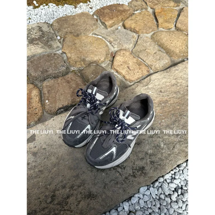 【LIUYI】暴走鞋~冬季加绒百搭厚底休闲老爹鞋2878