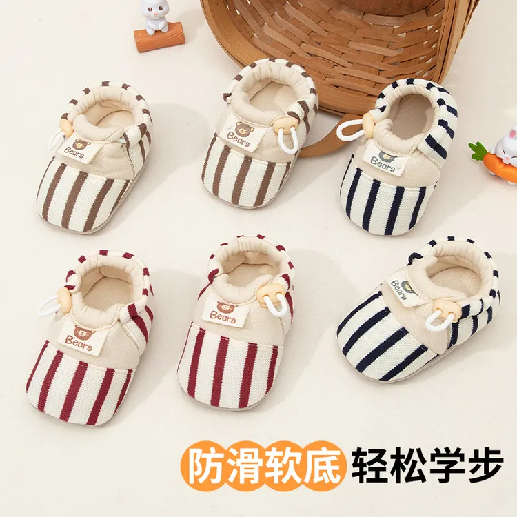 新生儿鞋子0-1岁棉质护脚学步鞋秋冬男女宝宝软底吸汗透气不掉鞋