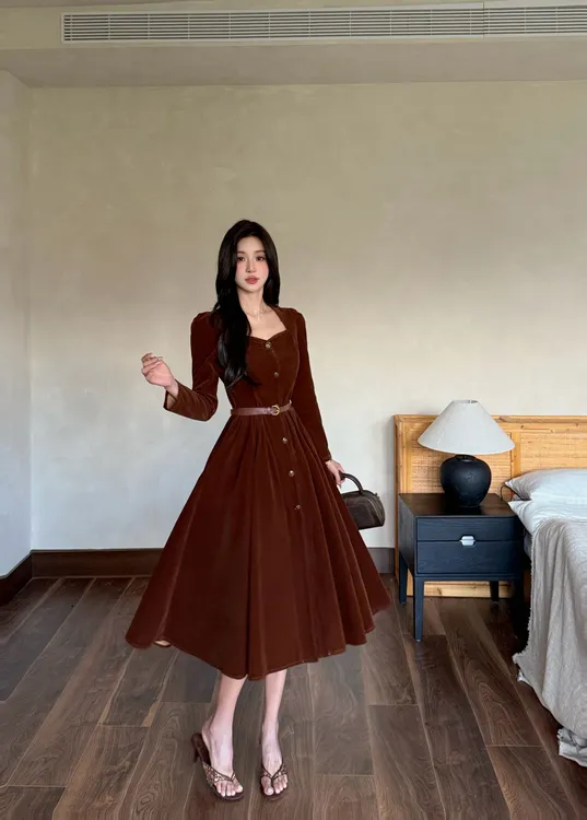 妞美美 须尽欢 灯芯绒连衣裙秋轻奢高级感长袖法式长裙