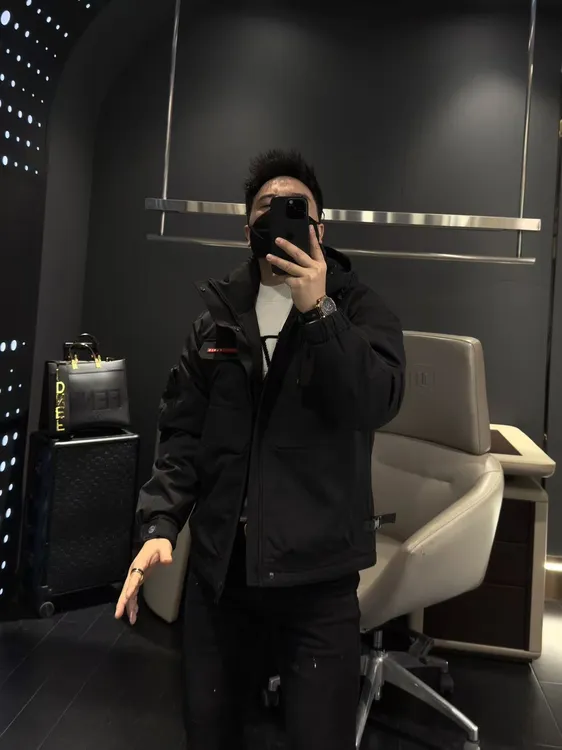 【马哥严选】新款防风抽绳连帽加绒冲锋衣黑色机能风休闲夹克羽绒服