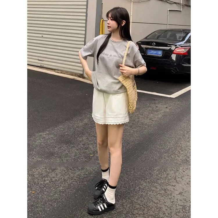 白色蕾丝花边休闲短裤女夏季2025新款外穿a字阔腿宽松运动裤热裤
