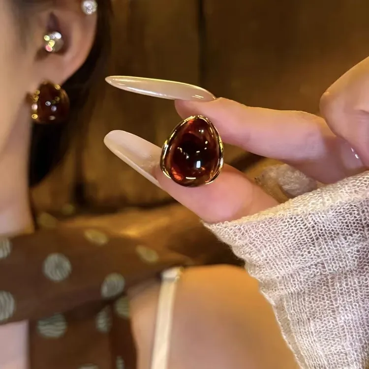 合金耳饰 复古法式美拉德琥珀色气质耳环精致小众高级氛围感耳扣