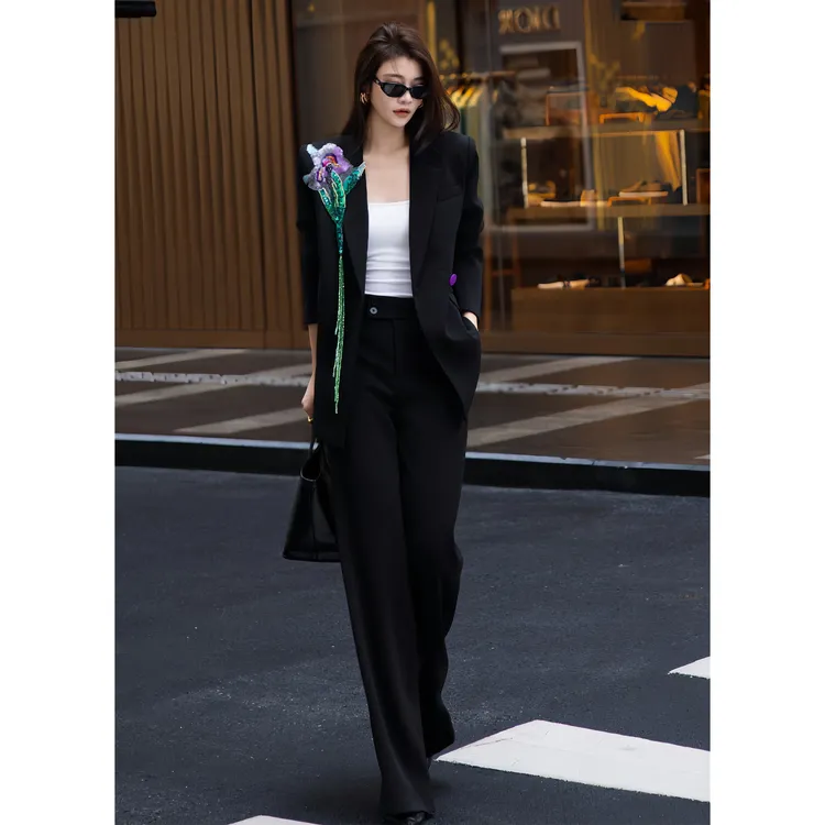 ZEROYK新中式国风职业女装设计感重工立体花朵西服长裤通勤两件套