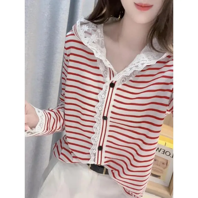 独特绝美条纹连帽卫衣女款2025新款小众设计感蕾丝帽衫上衣春秋款